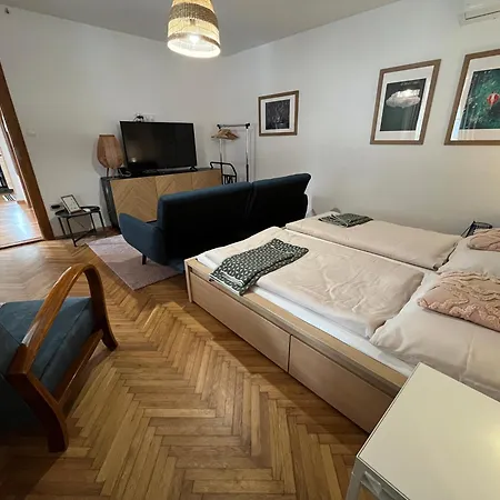 Piknikhaz Apartmán *