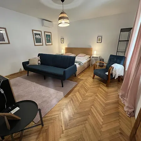 Piknikhaz Apartment *